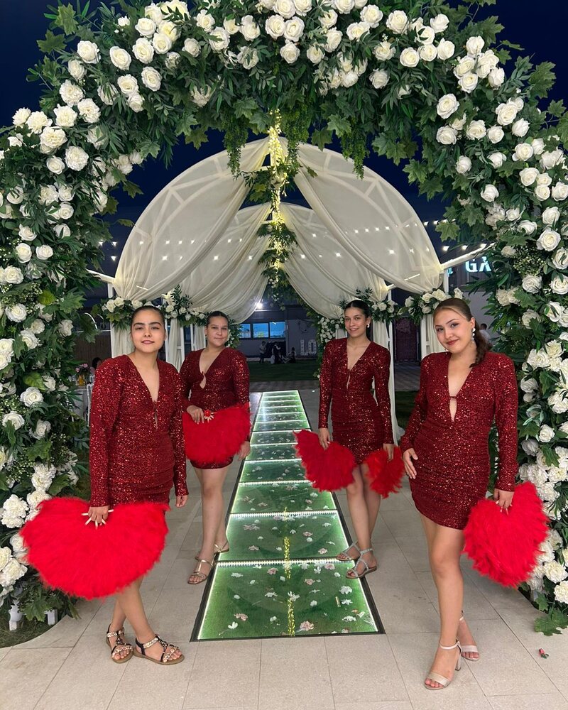 Uşak Organizasyon kına gecesi ve nedime ekibi sahne performansı